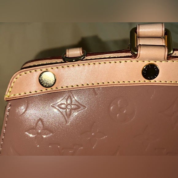 Louis Vuitton Vernis Brea GM  Rose Velours(Like NEW!!) - Picture 5 of 16